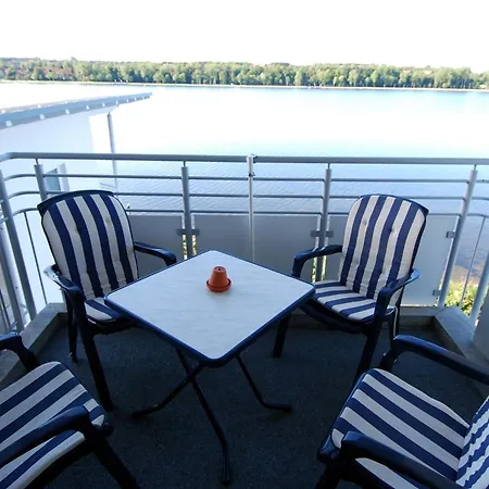 Windjammer 28